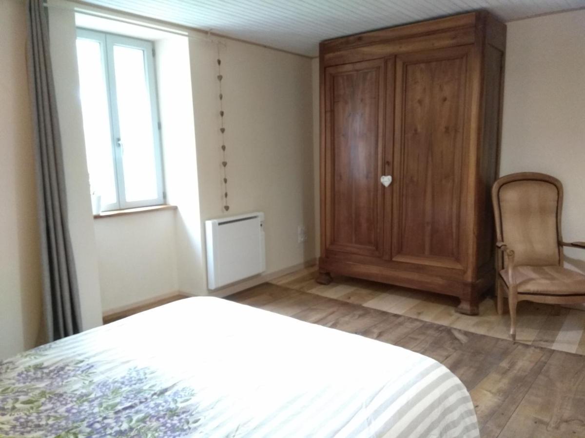 La Ferme Les Mamours La Bastide-l'Eveque Bagian luar foto
